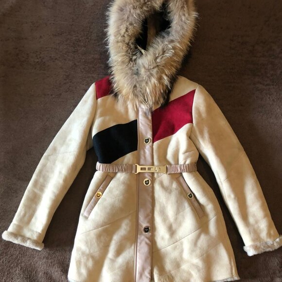 RADRADA Jackets & Blazers - Children Sheepskin Coat Jacket with Hood Trimmed Natural Fur Size 128 & Belt